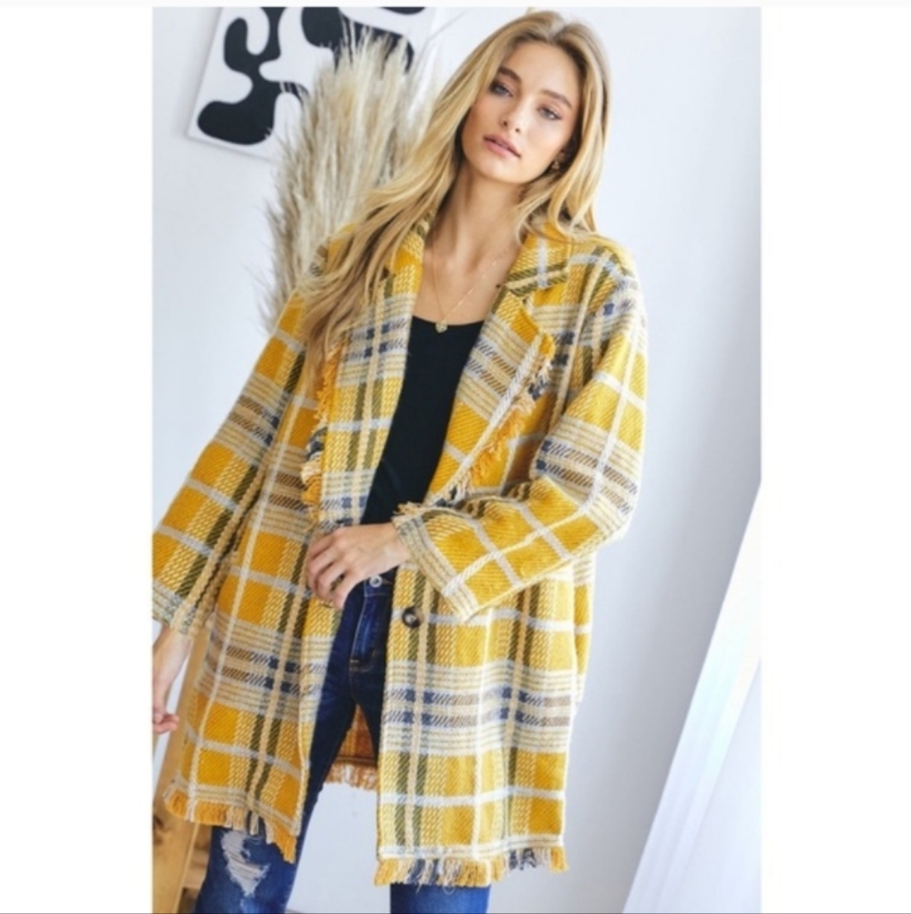 NWT Davi & Dani Size M Mustard Plaid Barn Coat 2 Button Fringed Hem
